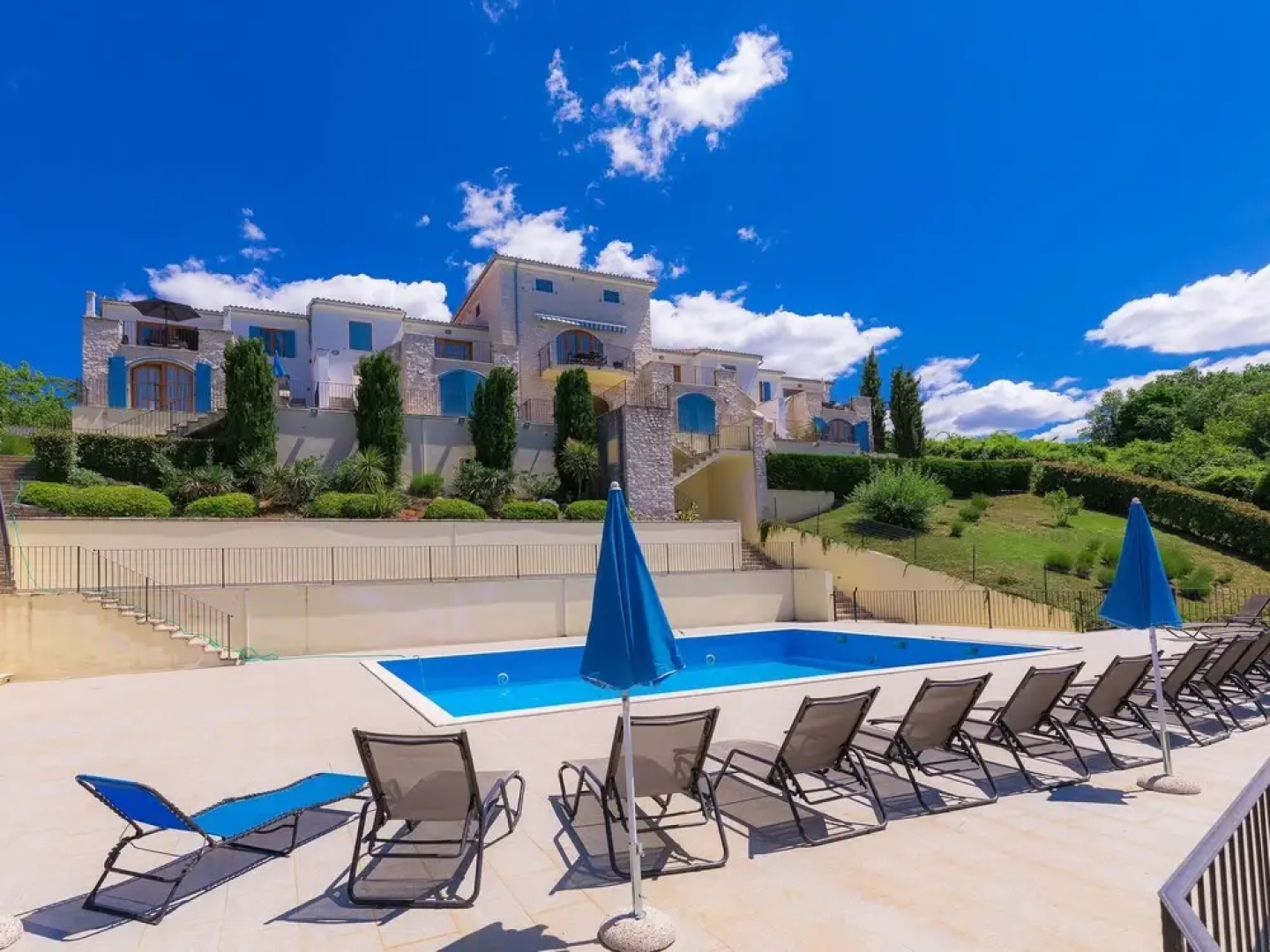 Bibali in Bibali With 3 Bedrooms and 3 Bathrooms