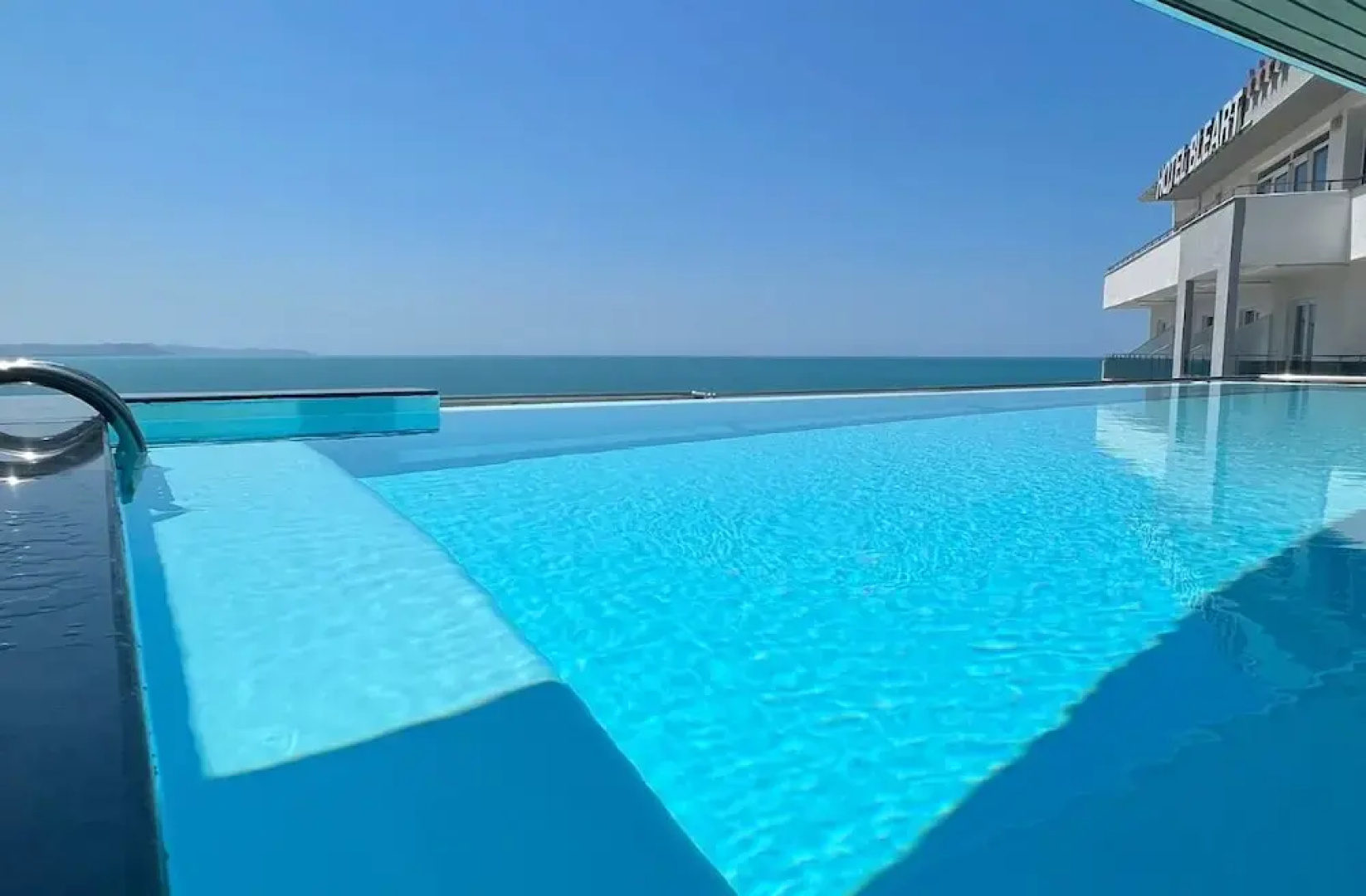 Luxury Rooftop Suites by Blumont