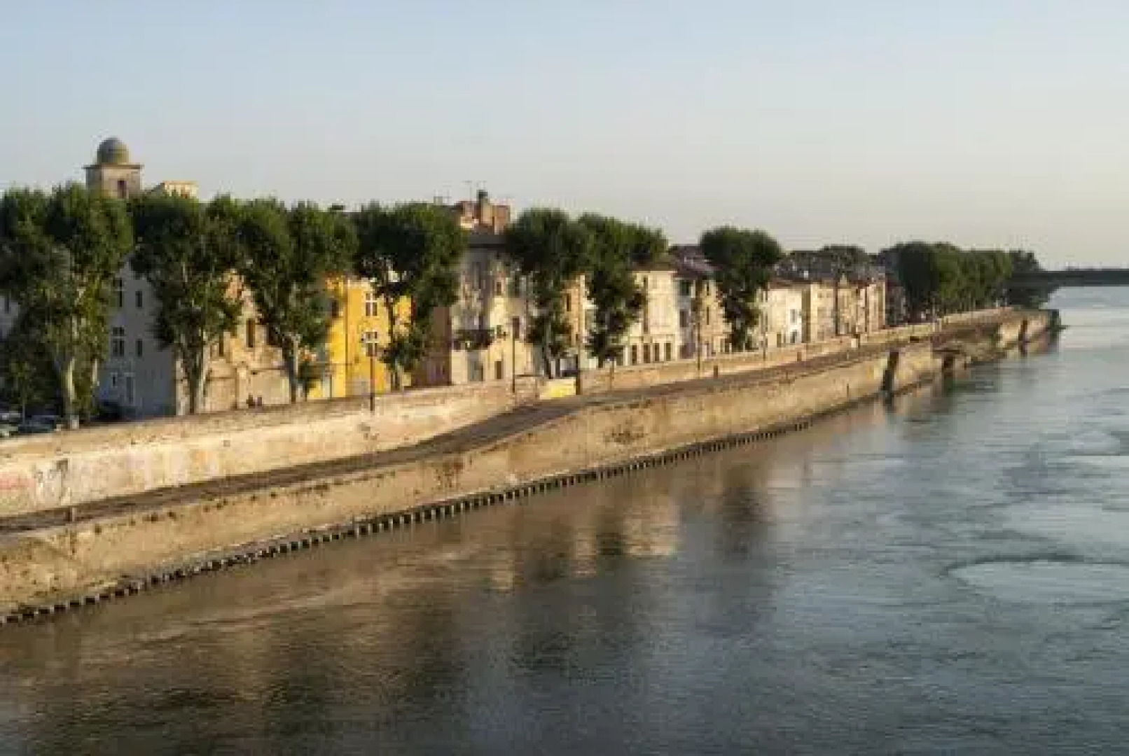 Laincel - Appartement lumineux le long du Rhône