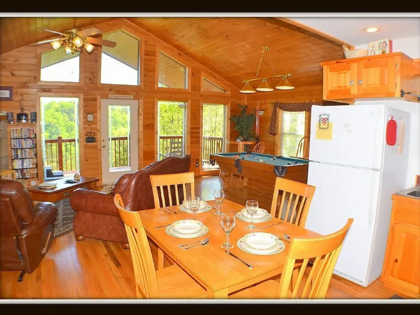 Amore Mountain Retreat - 1 Br cabin by RedAwning