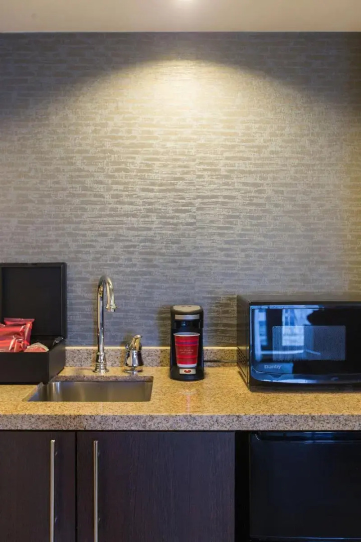 Chicago Marriott Suites O'Hare