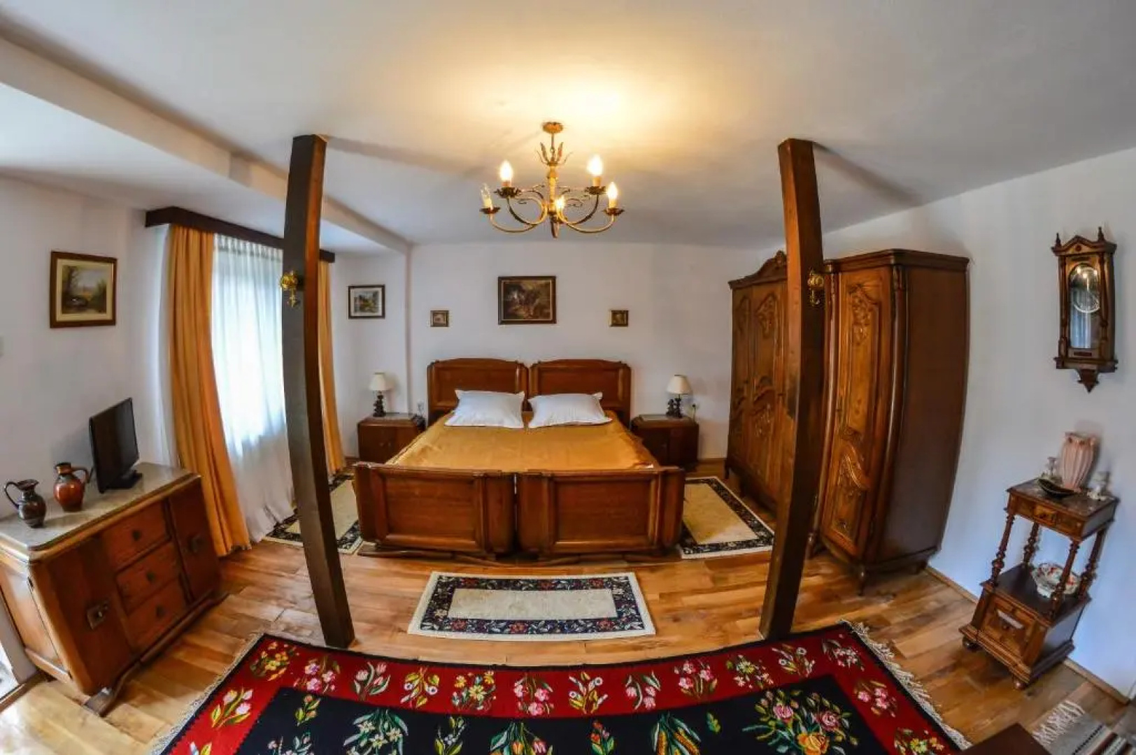 Casa Veche