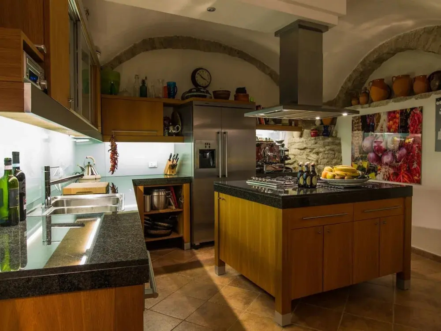 House With Pool, Garden and Wifi in Medieval Village, With Panoramic Views