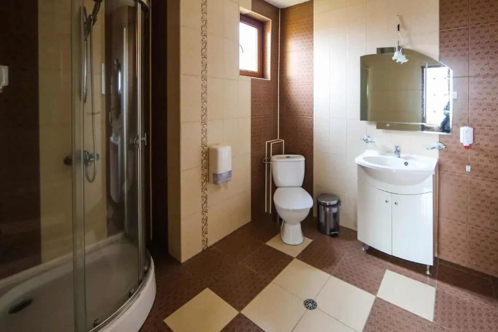 Sharkov Family Hotel