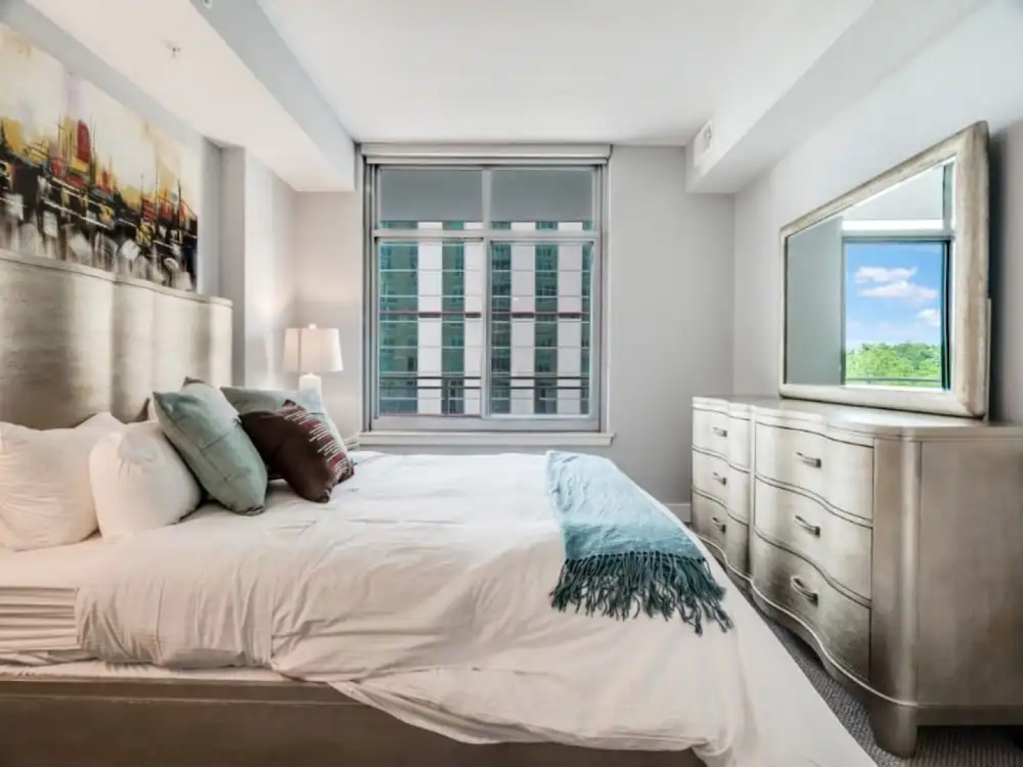 Bluebird Suites near Chevy Chase