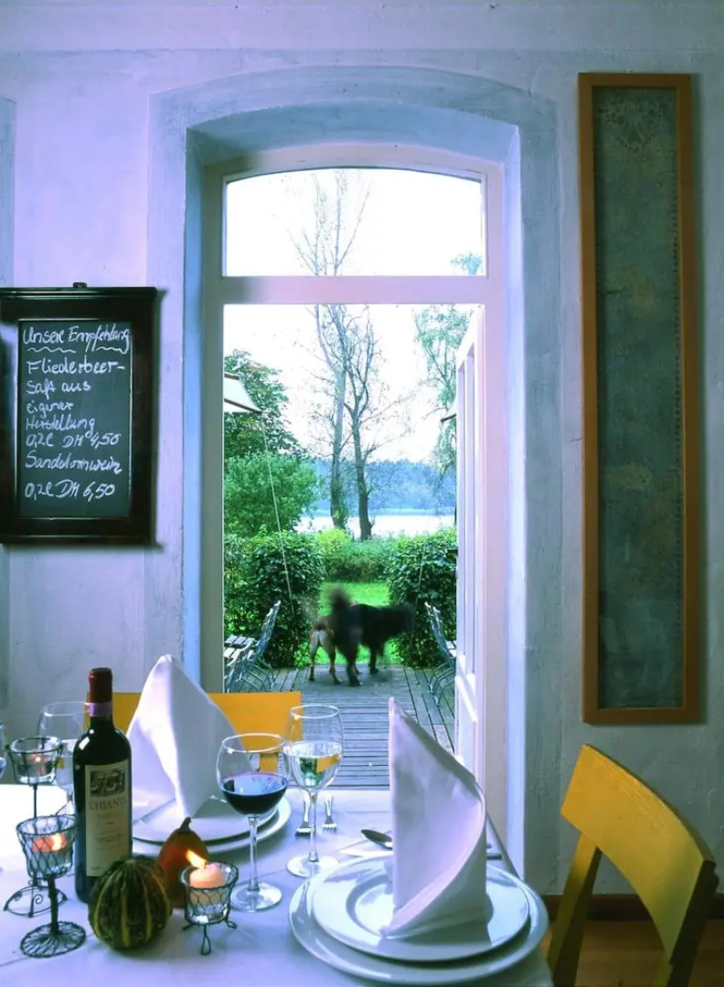 Seehotel am Neuklostersee