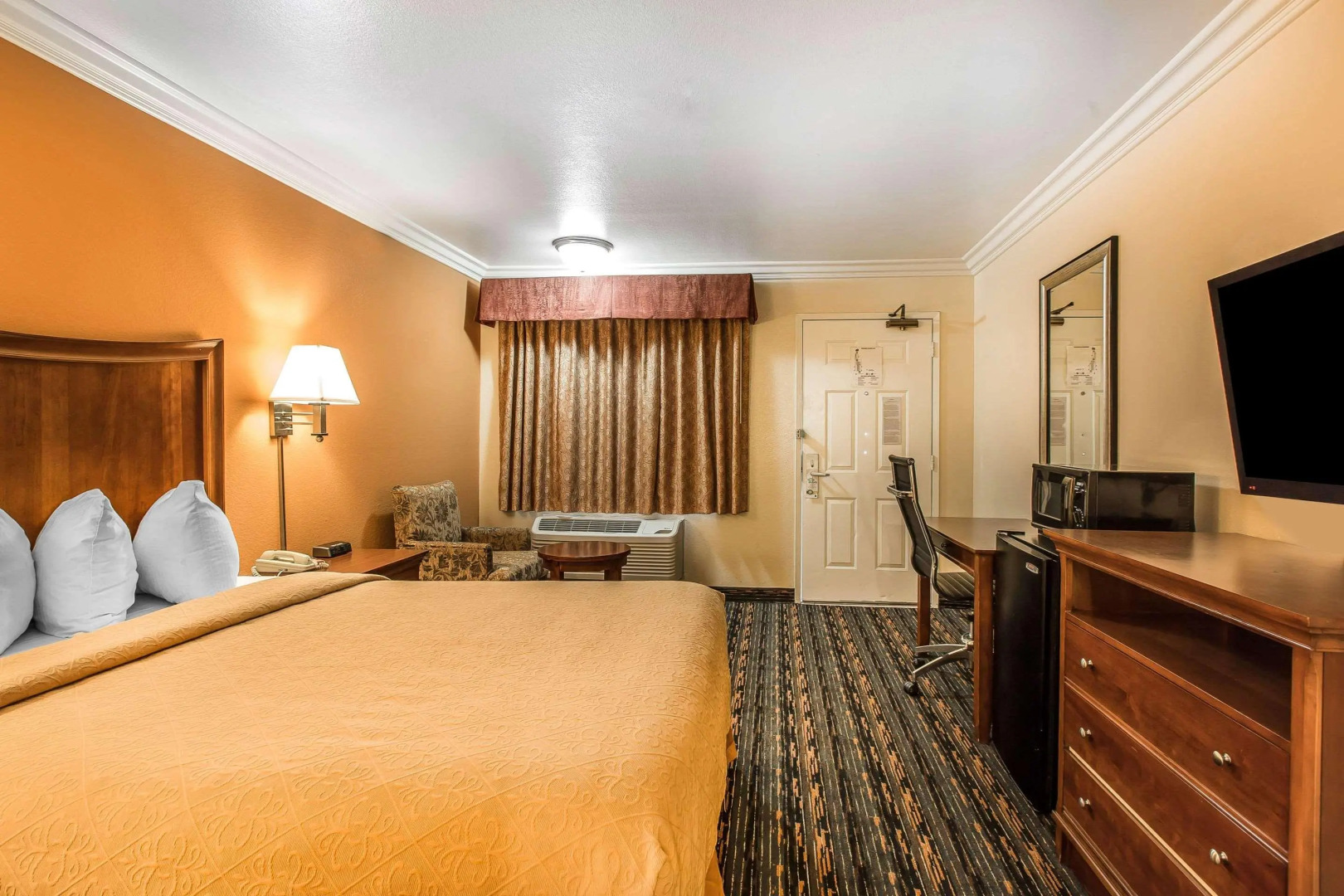 Quality Inn Lake Elsinore I-15
