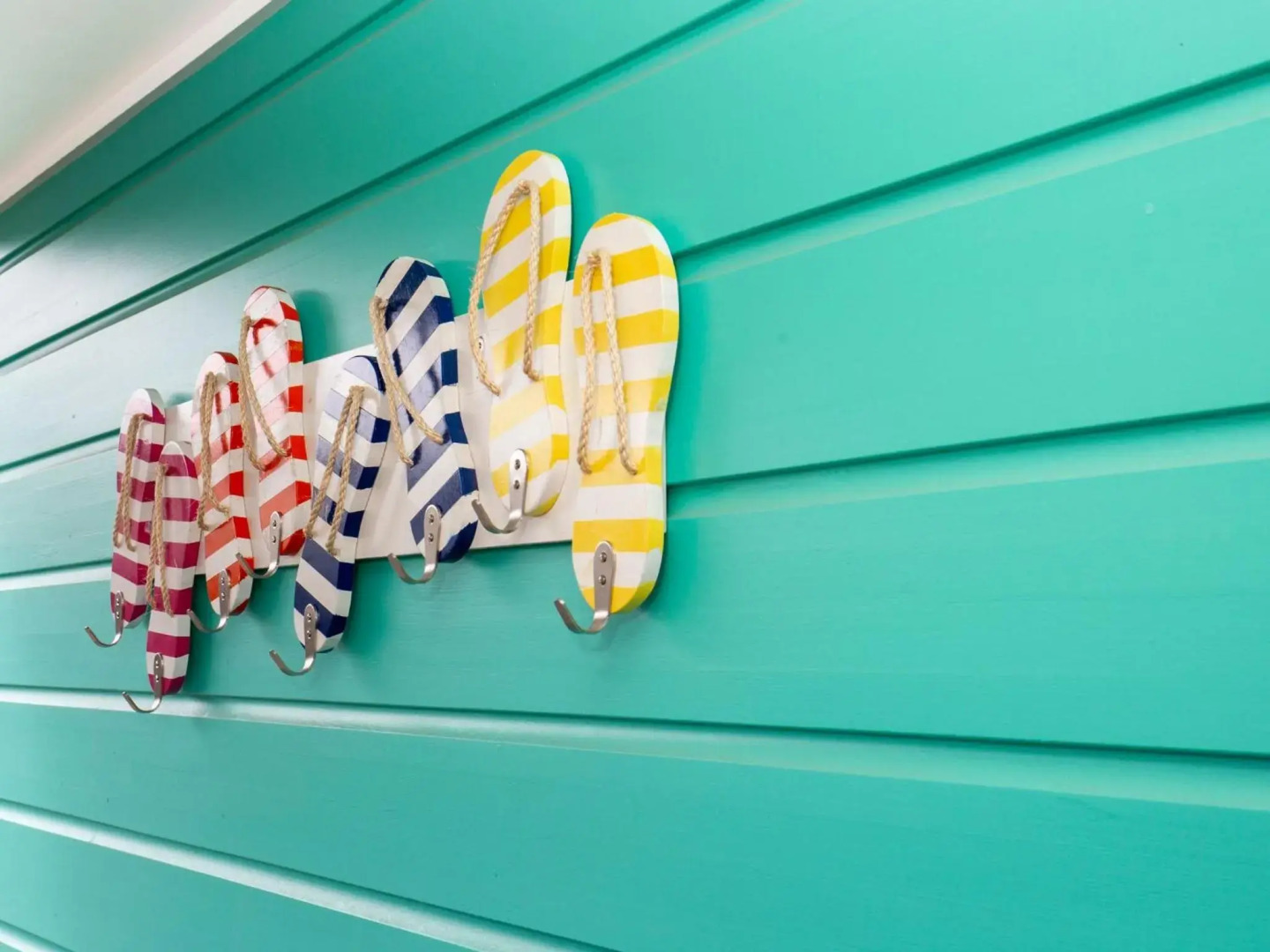 Sandy Feet Retreat - Pet Friendly - 1 Min Walk to Beach