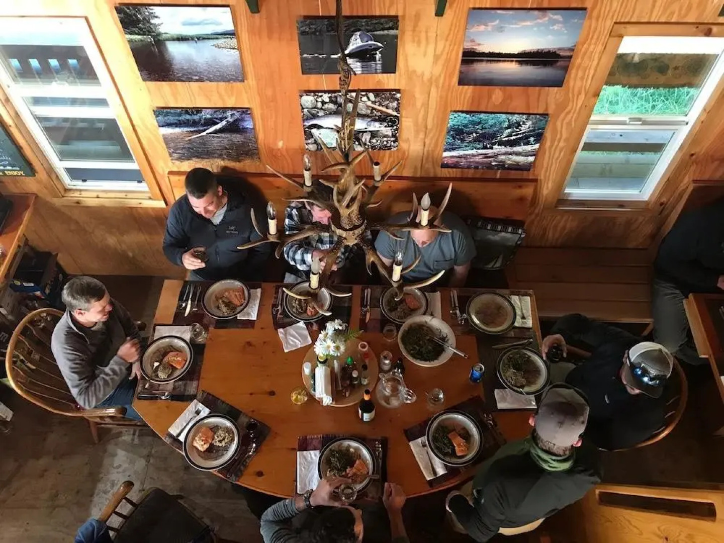 Eagles Wings Wilderness Lodge