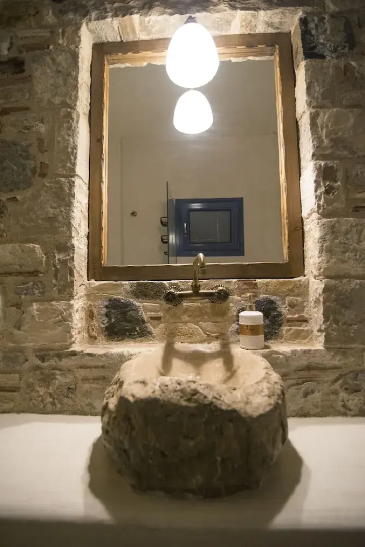 Chaihoutes stone villa into Olive farm in Zia