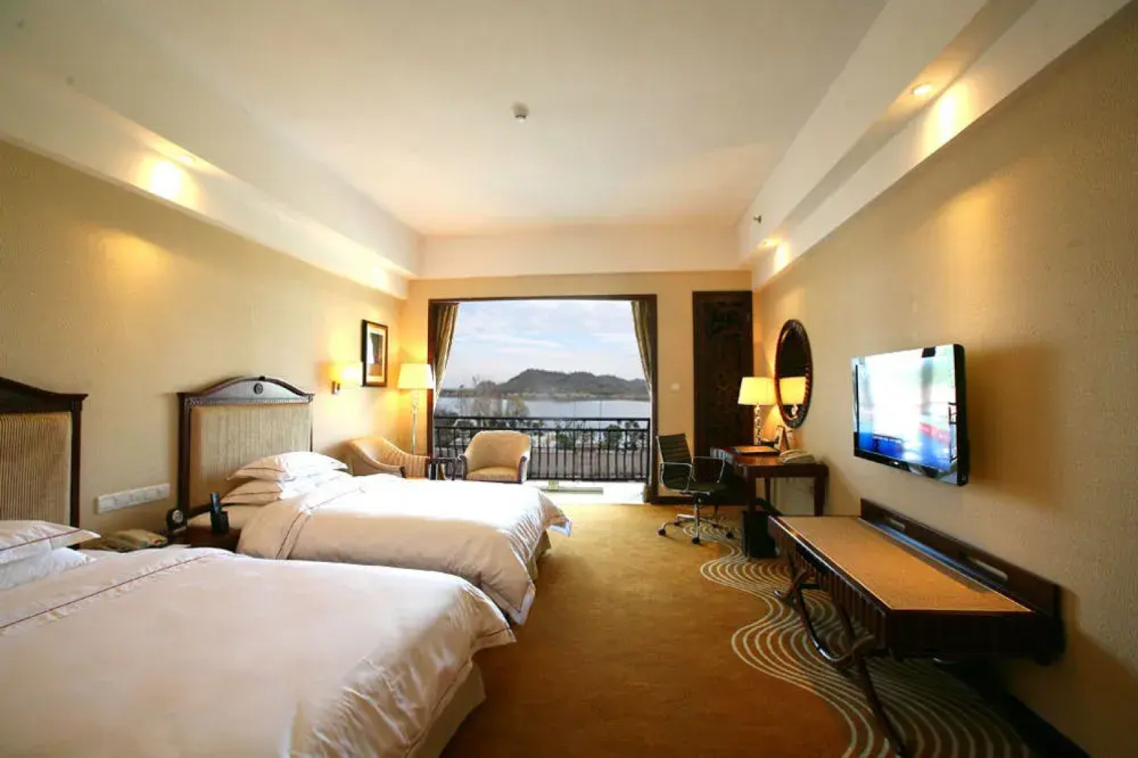 Anqing Country Garden Phoenix Hotel