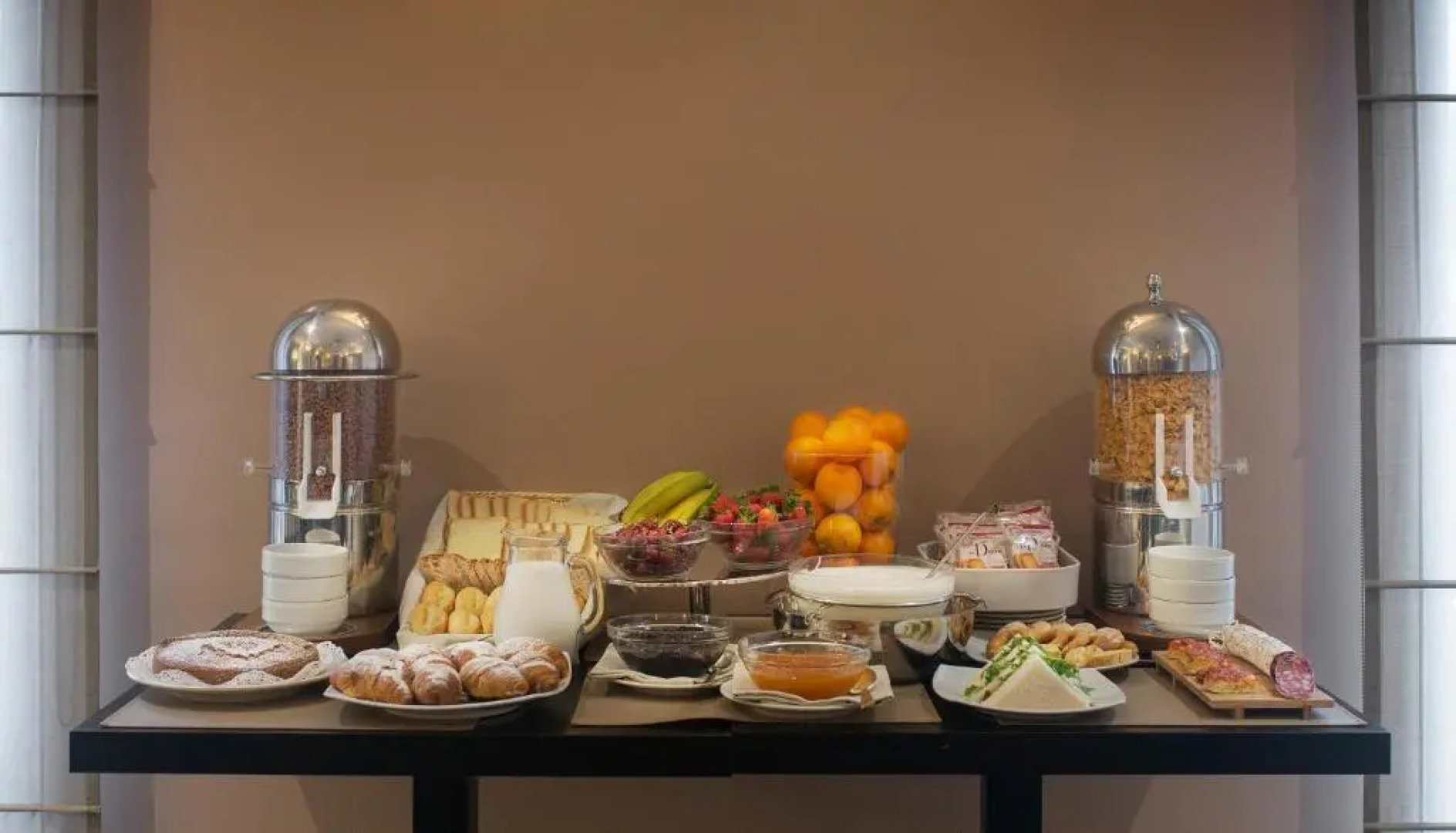 Ambasciatori Place Hotel