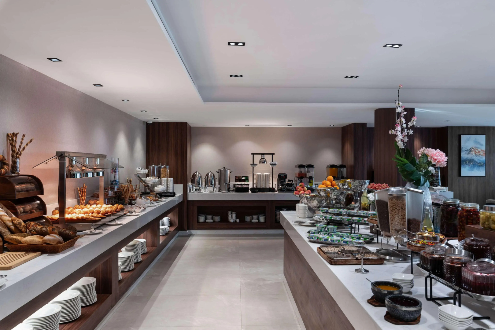 Warwick Al Taif Hotel