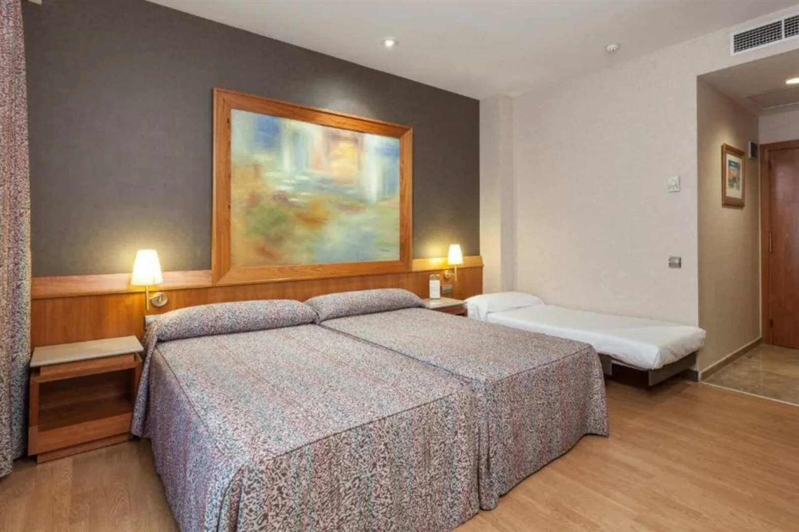 Catalonia Excelsior Hotel