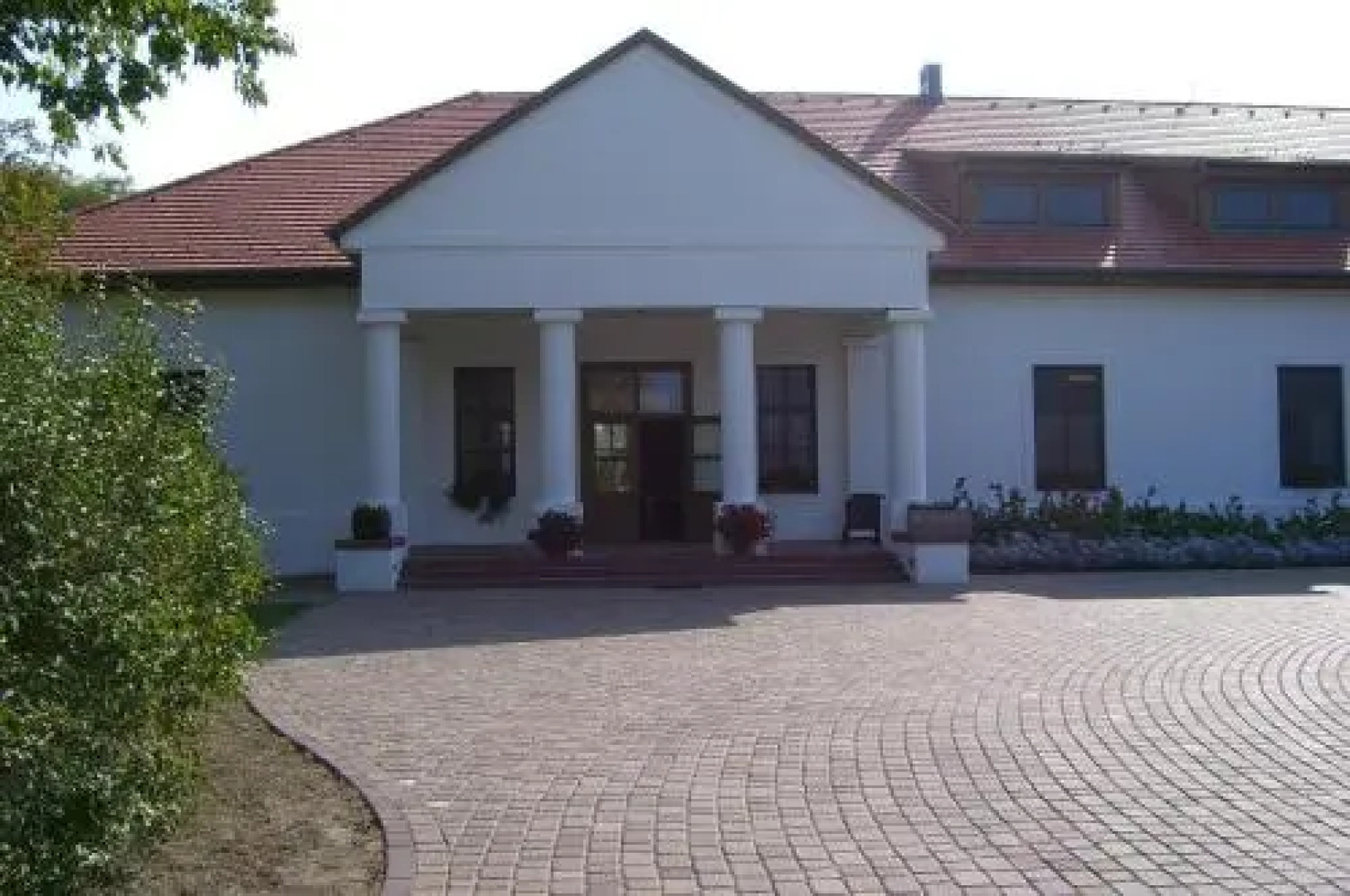 Sarlóspuszta Club Hotel