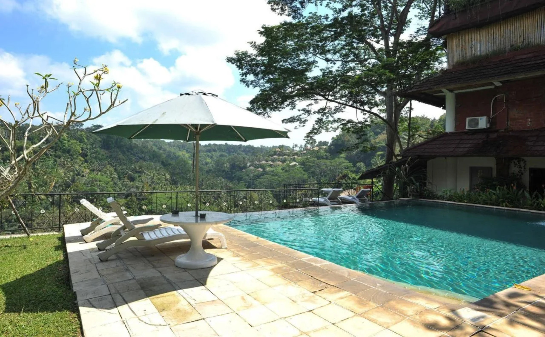 Puri Bunga Resort & Spa