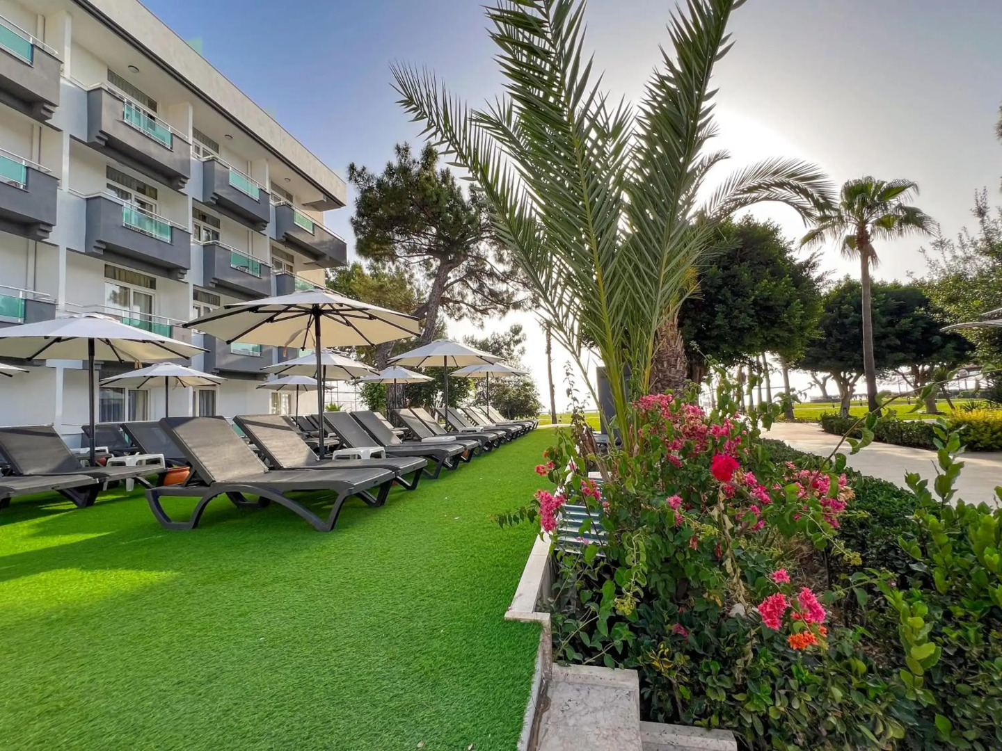 Transatlantik Beach Hotel