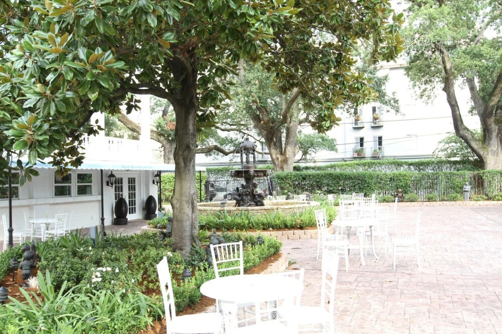 The Magnolia Mansion