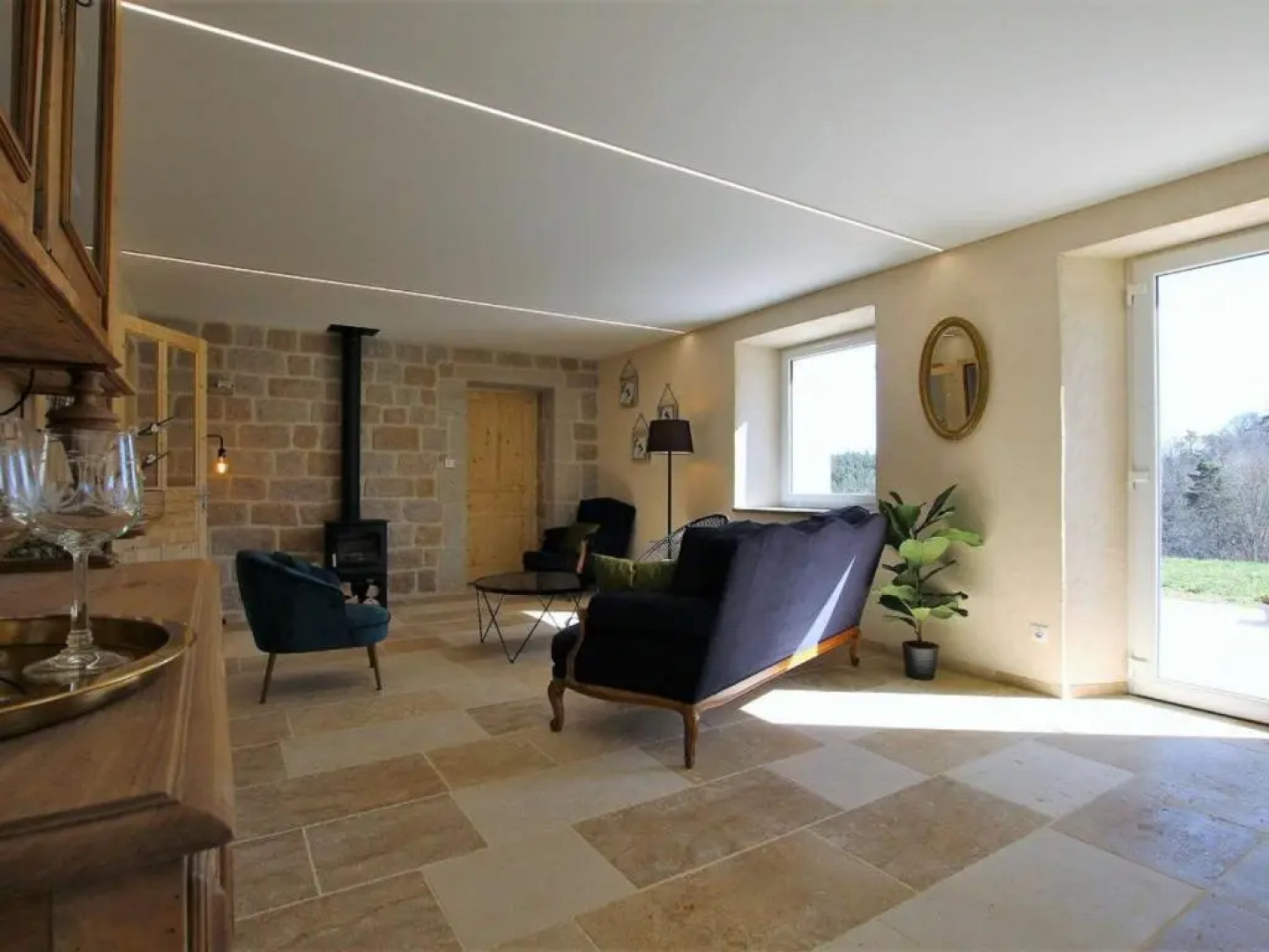 MAISON SAINT-JEURES, 5 PIèCES, 11 PERSONNES - FR-1-582-43