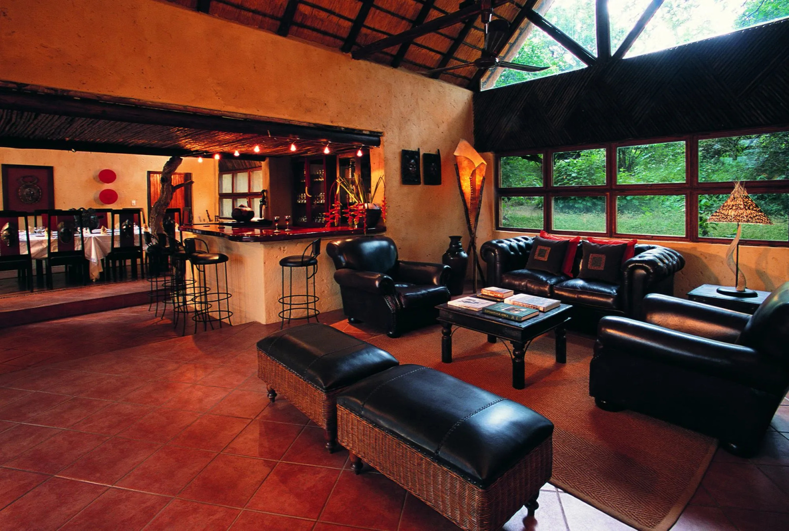 Pondoro Game Lodge  - Open to Kruger Park