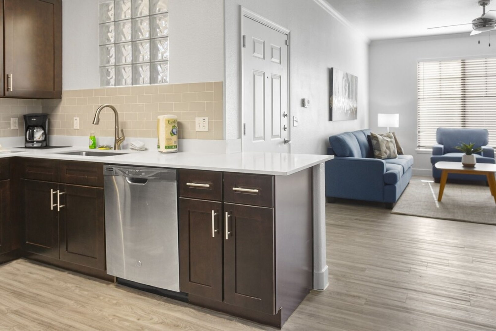 ROVE LIVING/KB - Zone
