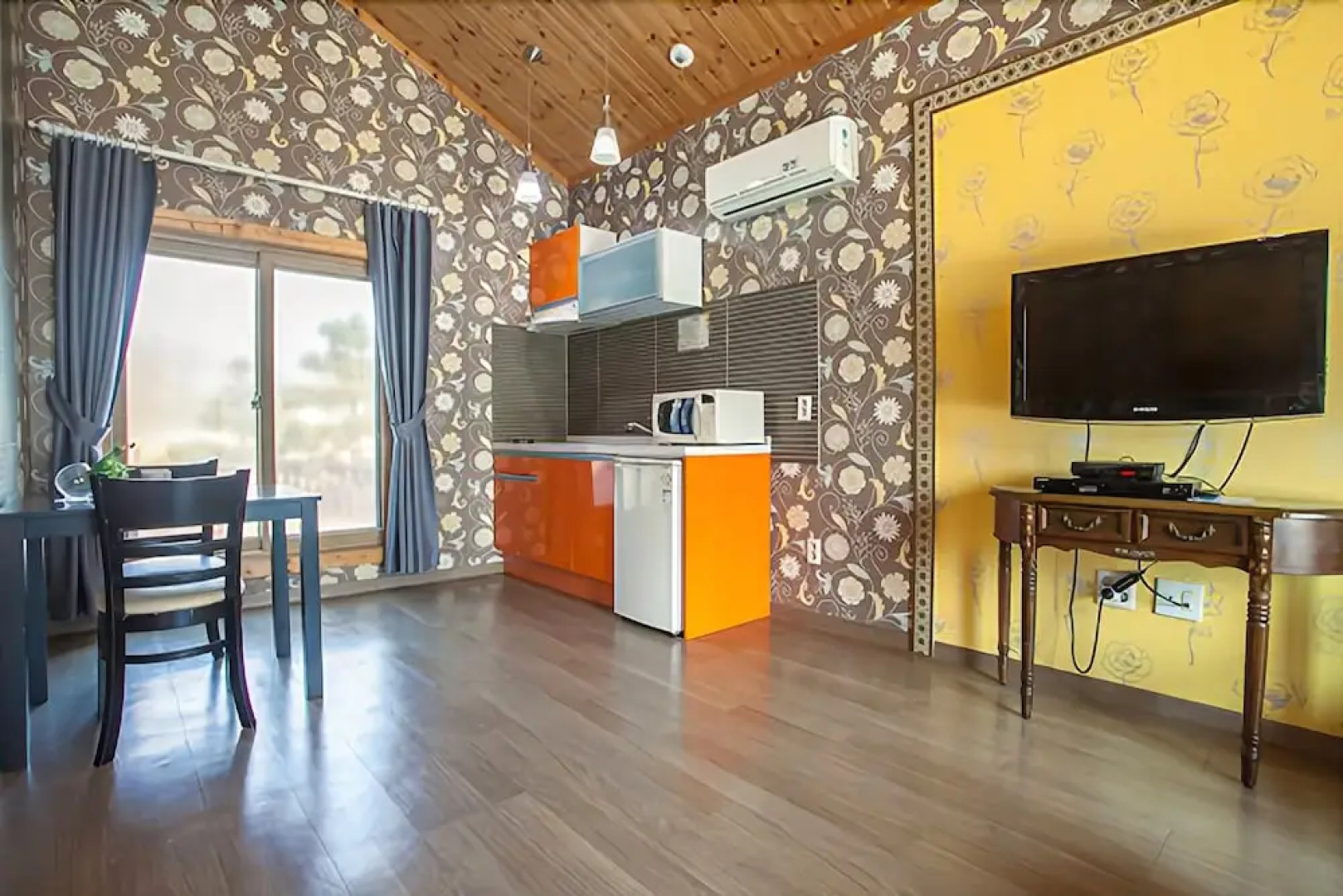 Yangpyeong Sigyekkot Pension