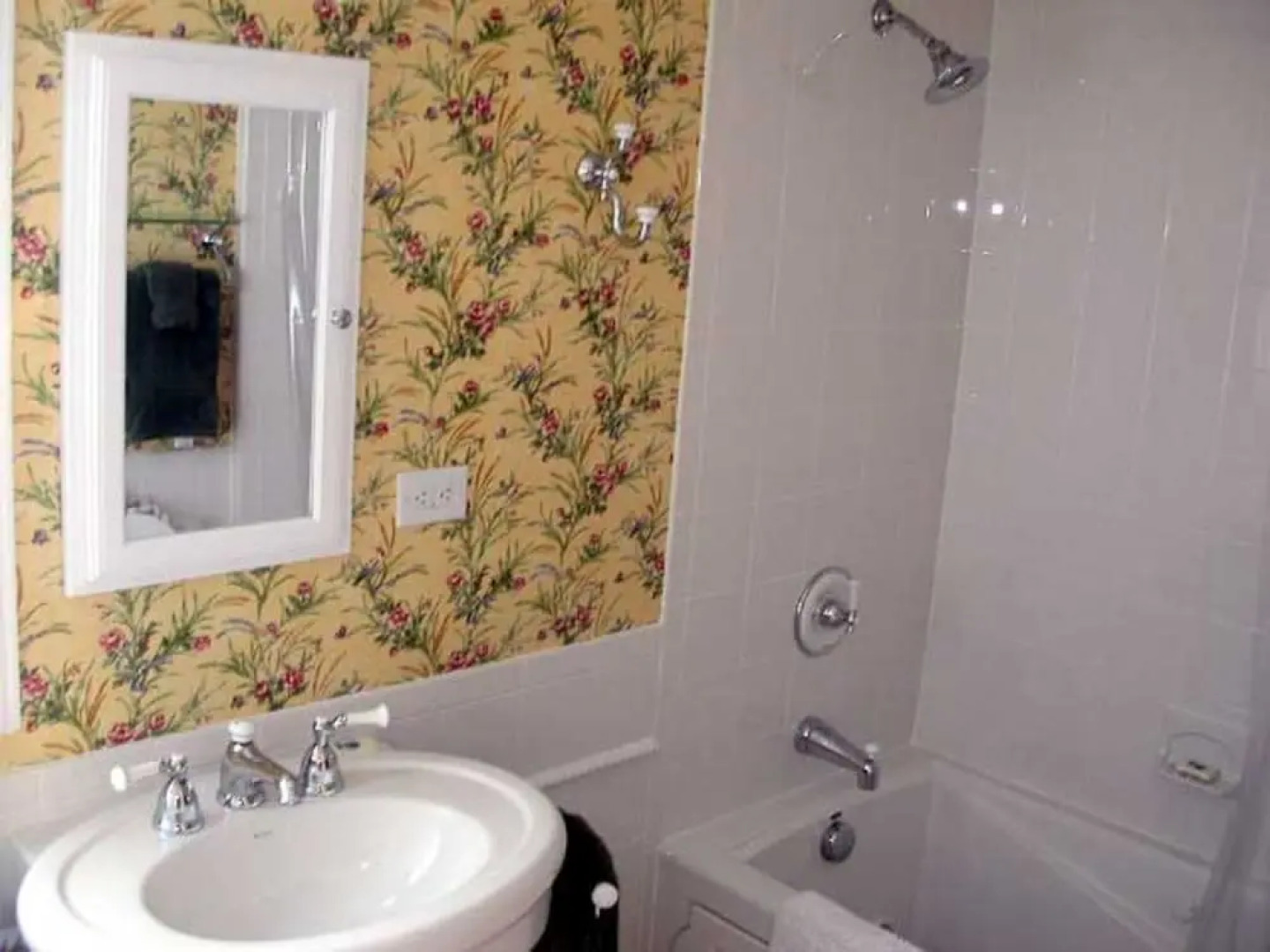 Fuquay Mineral Spring Inn & Garden