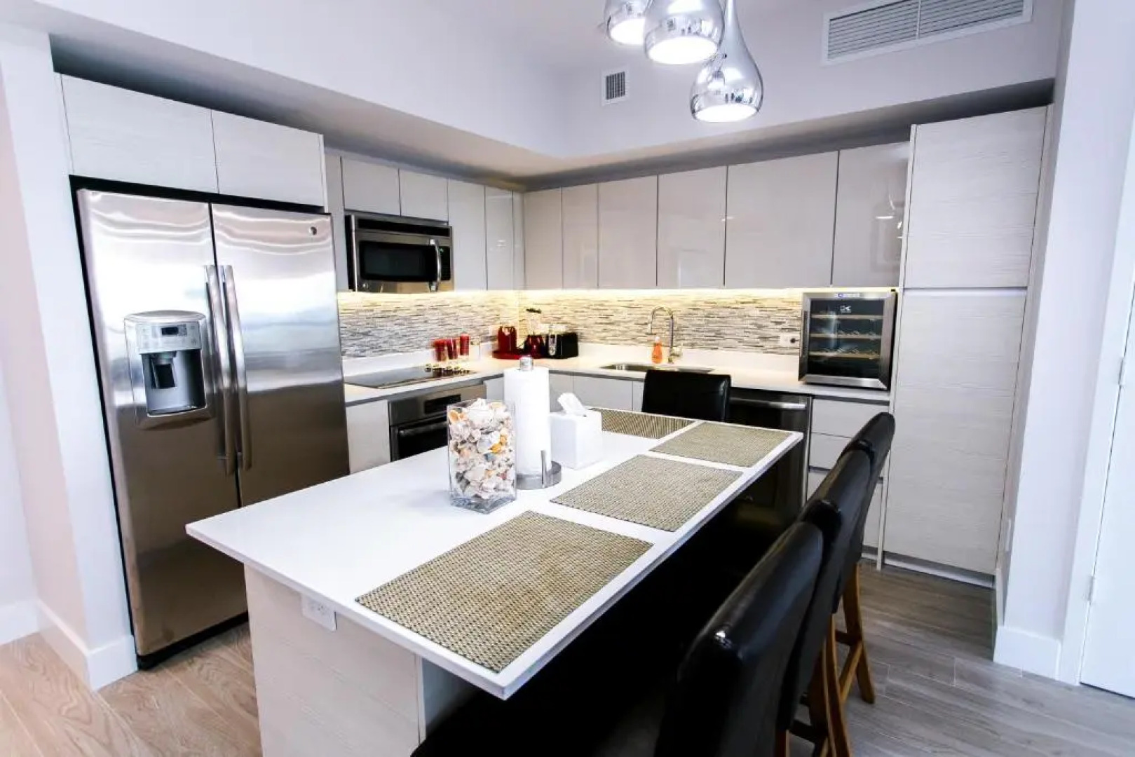 Beachwalk Resort By Miami Management