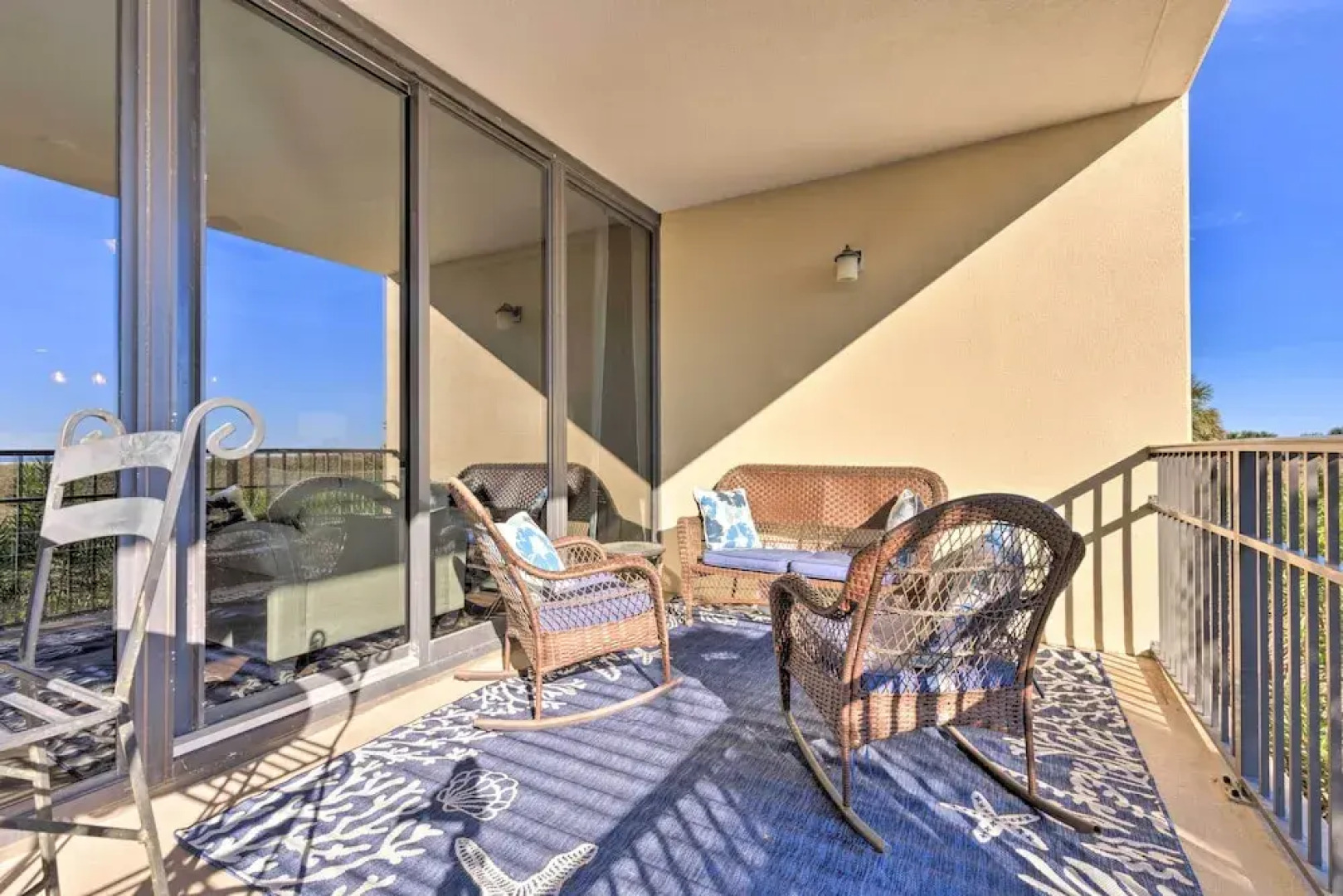 Sunny First-floor Condo w/ Ocean-view Balcony!
