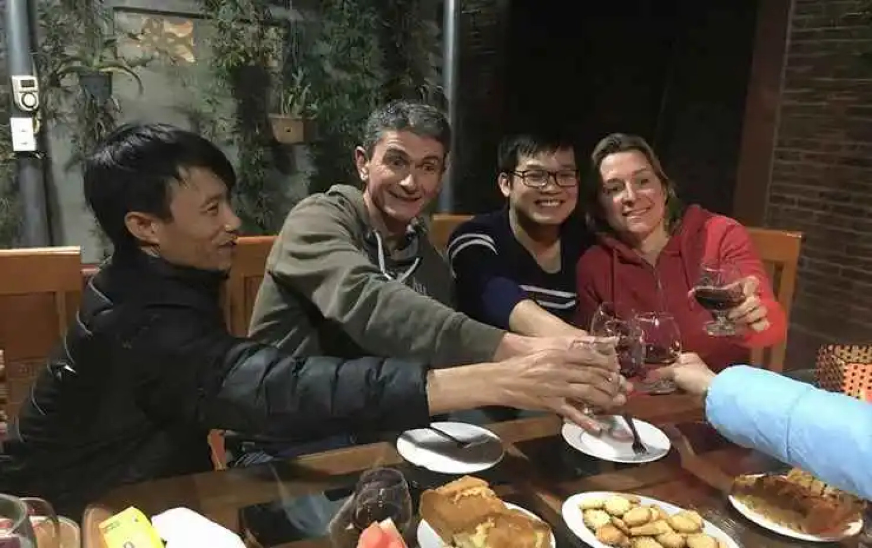 Van Long Family Homestay