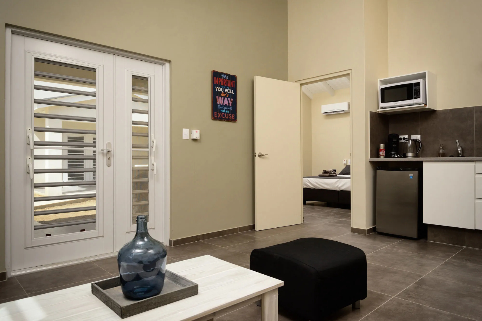 All Seasons Apartments