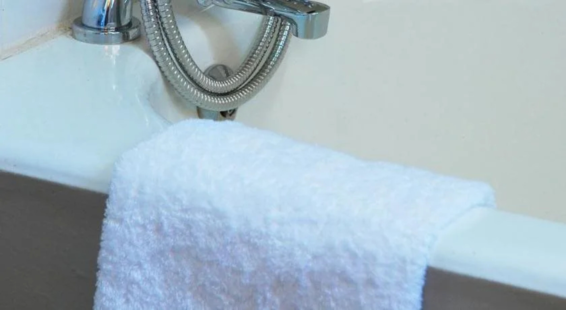 Sneezewood Farm Bed&Breakfast and Self-Catering Cottage