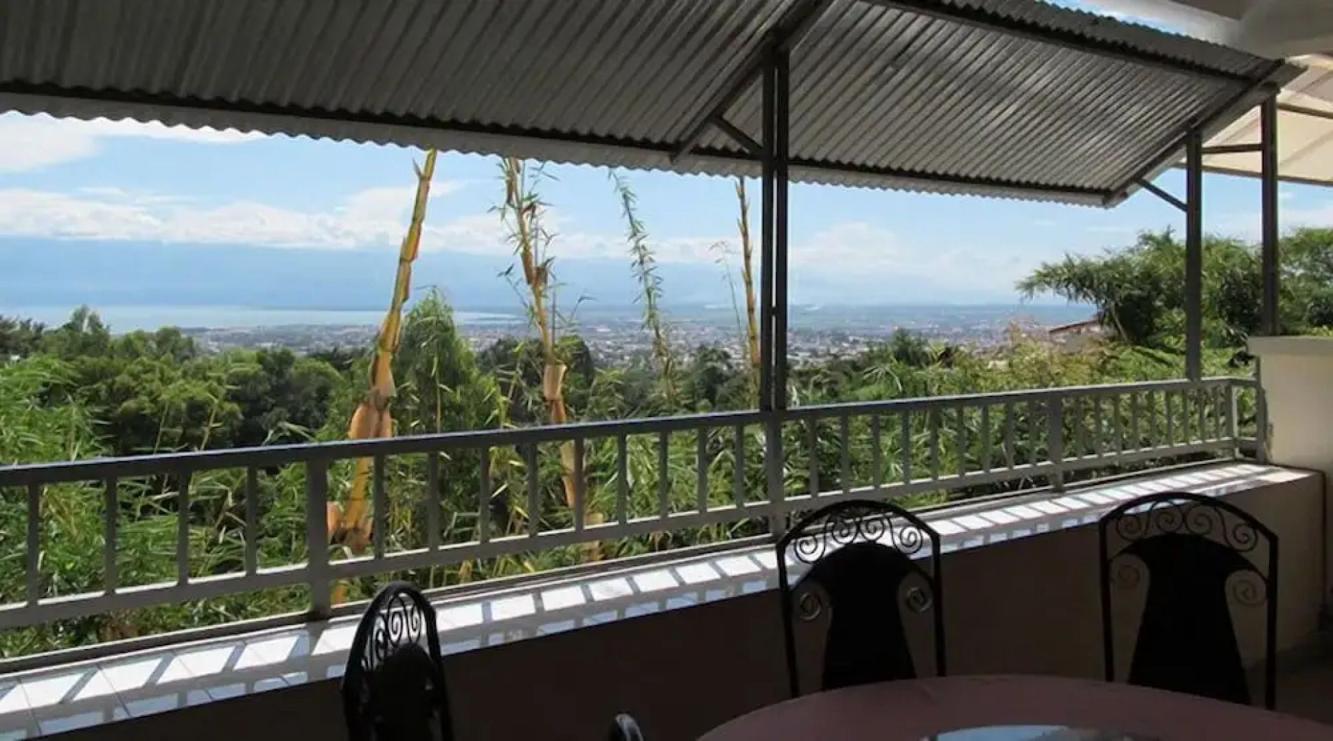 Gahahe Hills Hotel