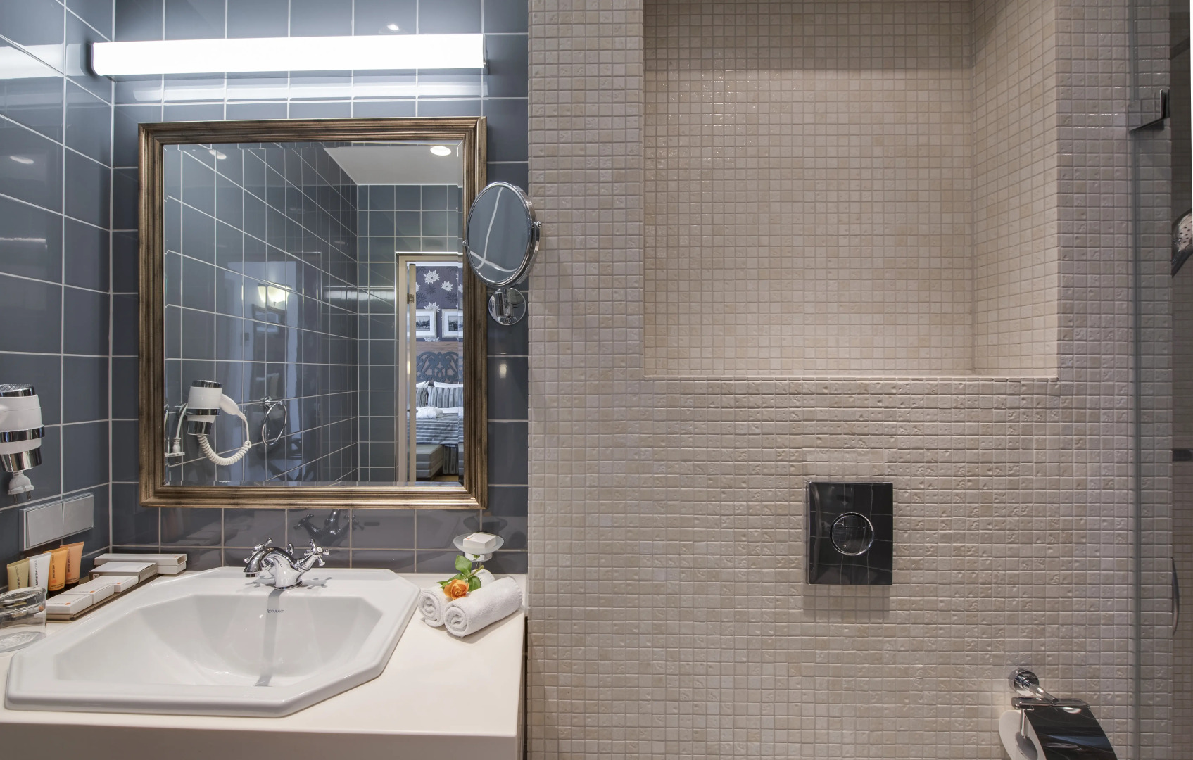 Отель Eurostars Metropole