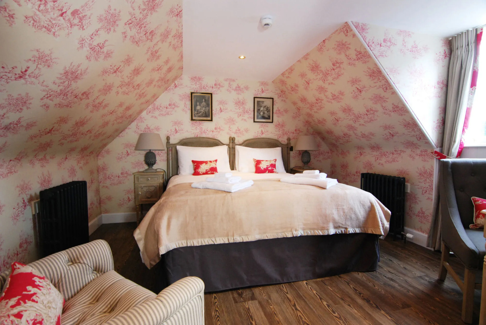 Meikleour Arms Hotel and Restaurant