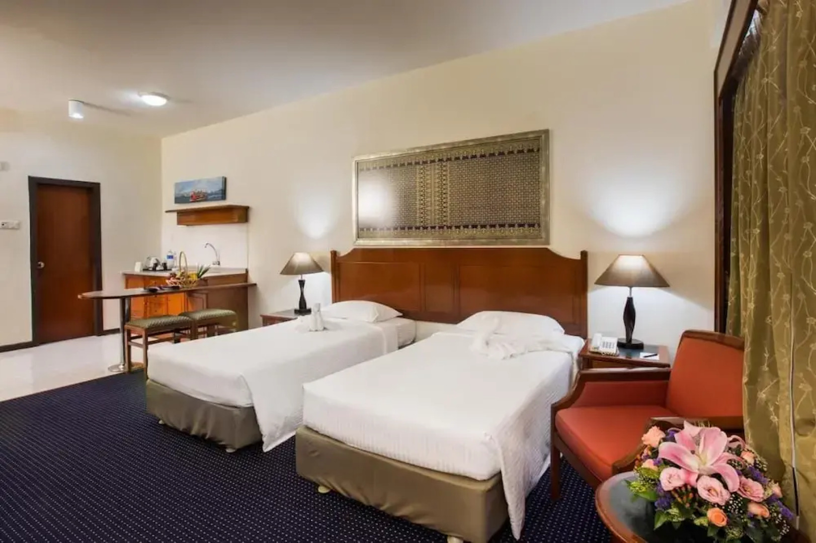 Rainbow Paradise Beach Resort by LWE