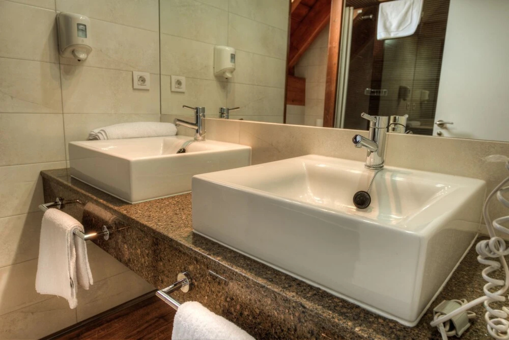 Aparthotel Tres Quiñones