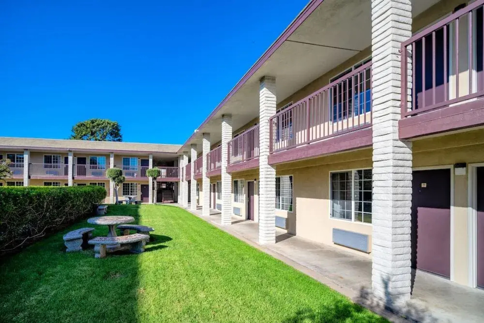 Rodeway Inn Compton