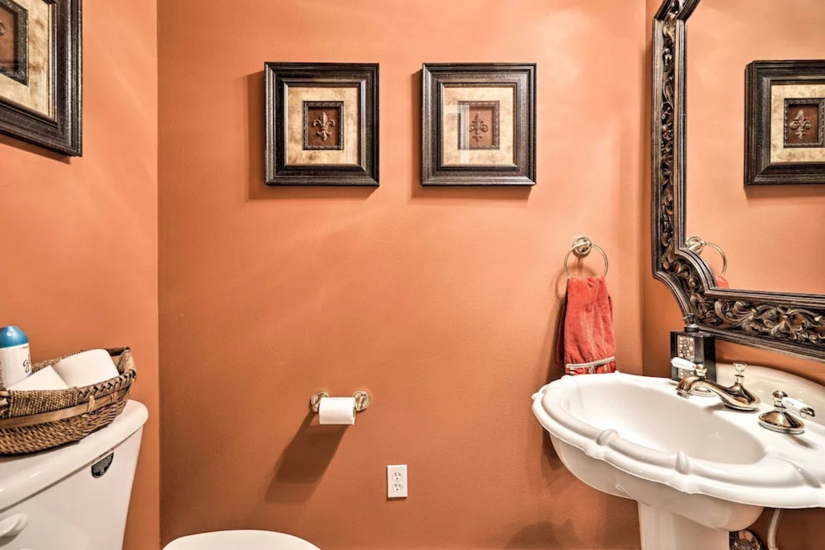 Pet-friendly Flatonia House w/ Patio & Gazebo!