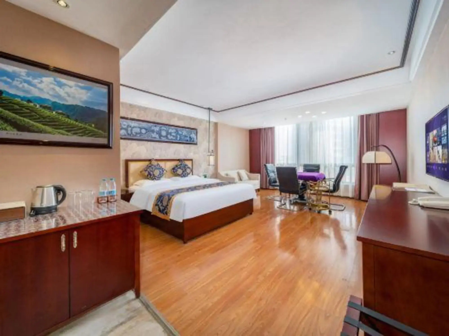 Baihui Hotel