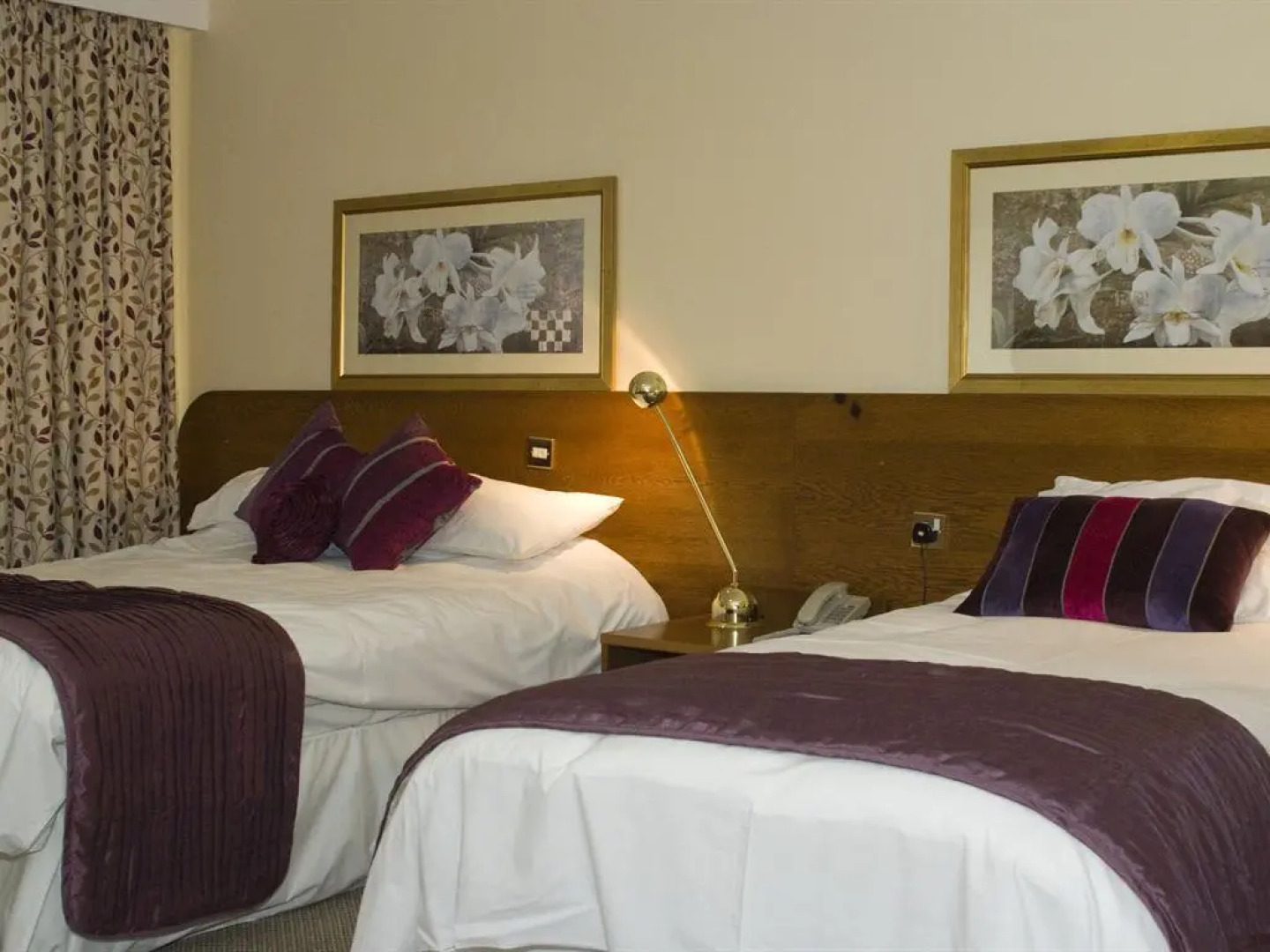 Charlemont Arms Hotel