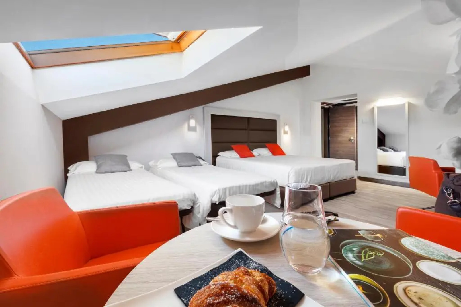 BHotel