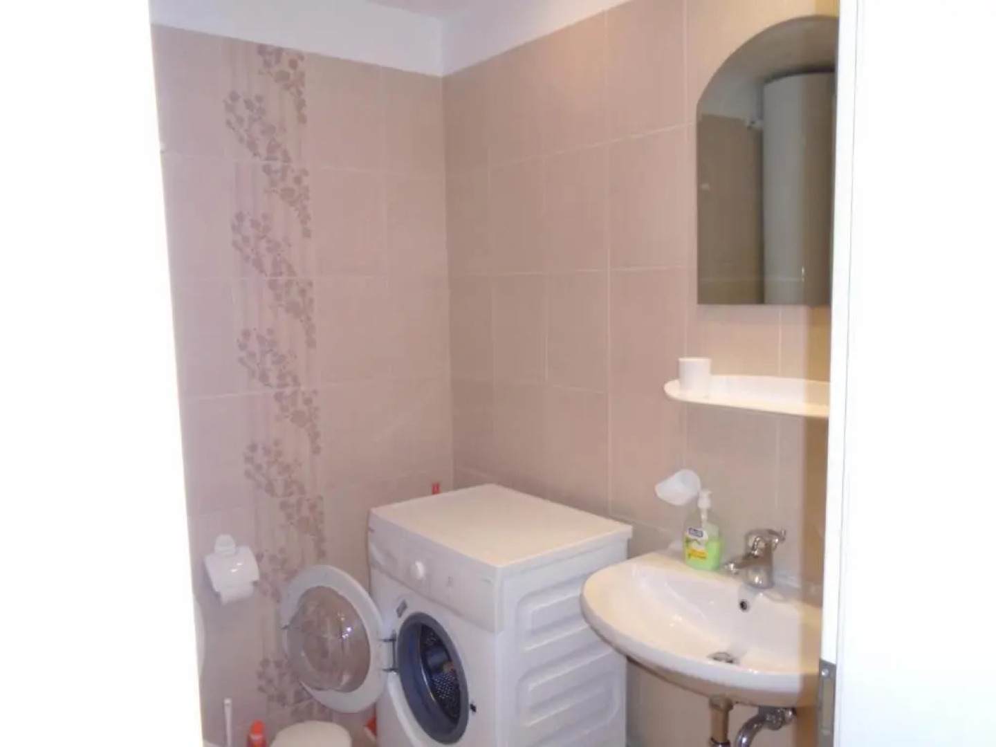 Nedev's Apartments in Kavatsi Area