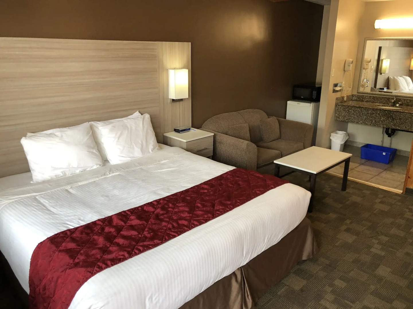 Knights Inn Huntsville, ON