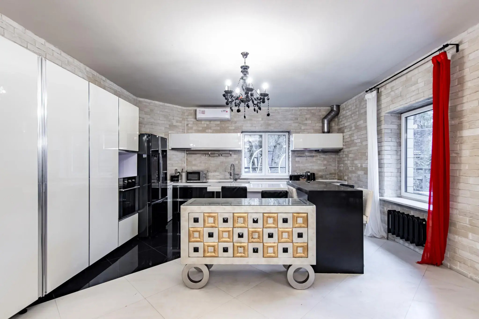 Коттедж в Николиной Горе