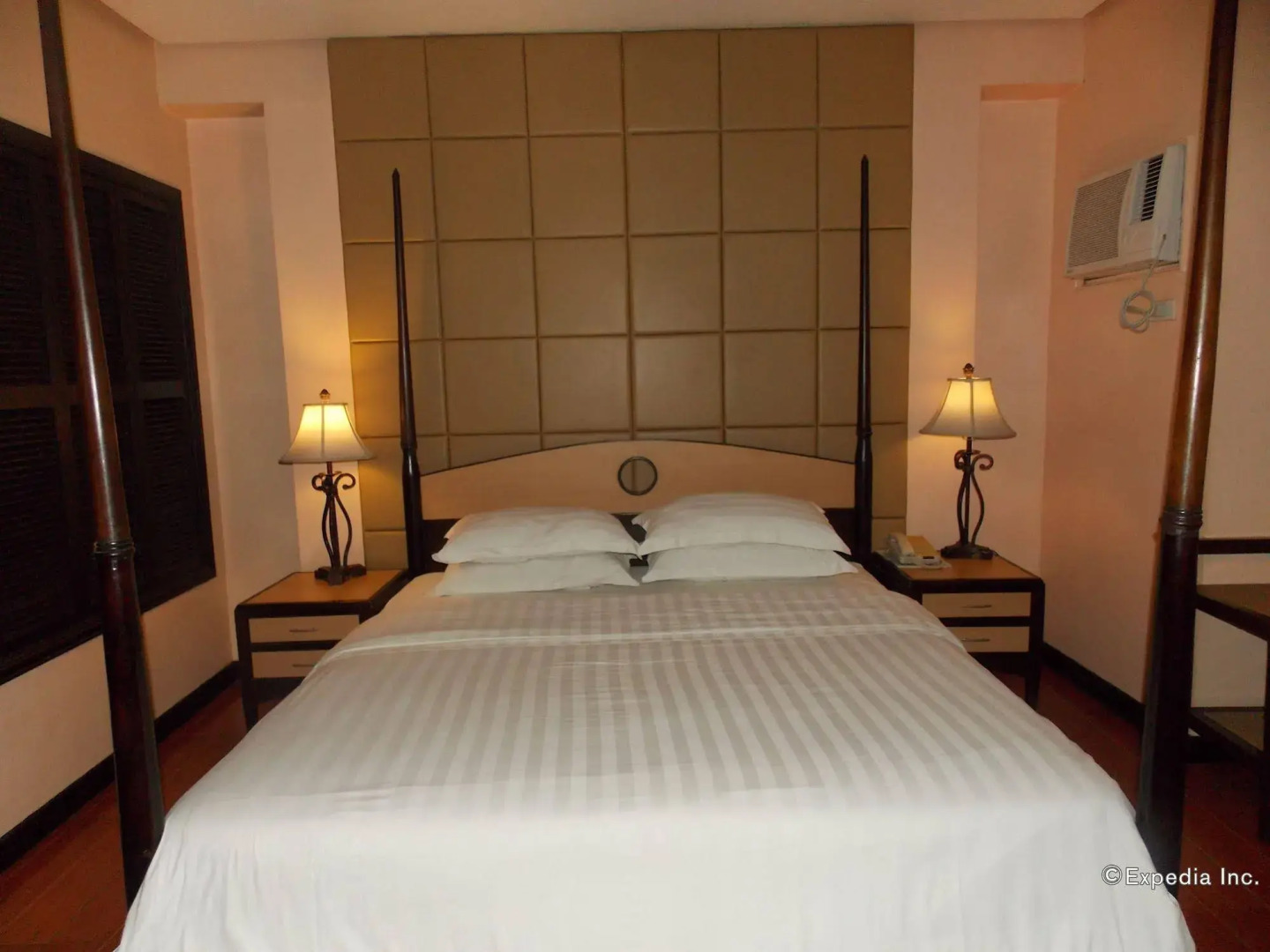 Planta Centro Bacolod Hotel & Residences