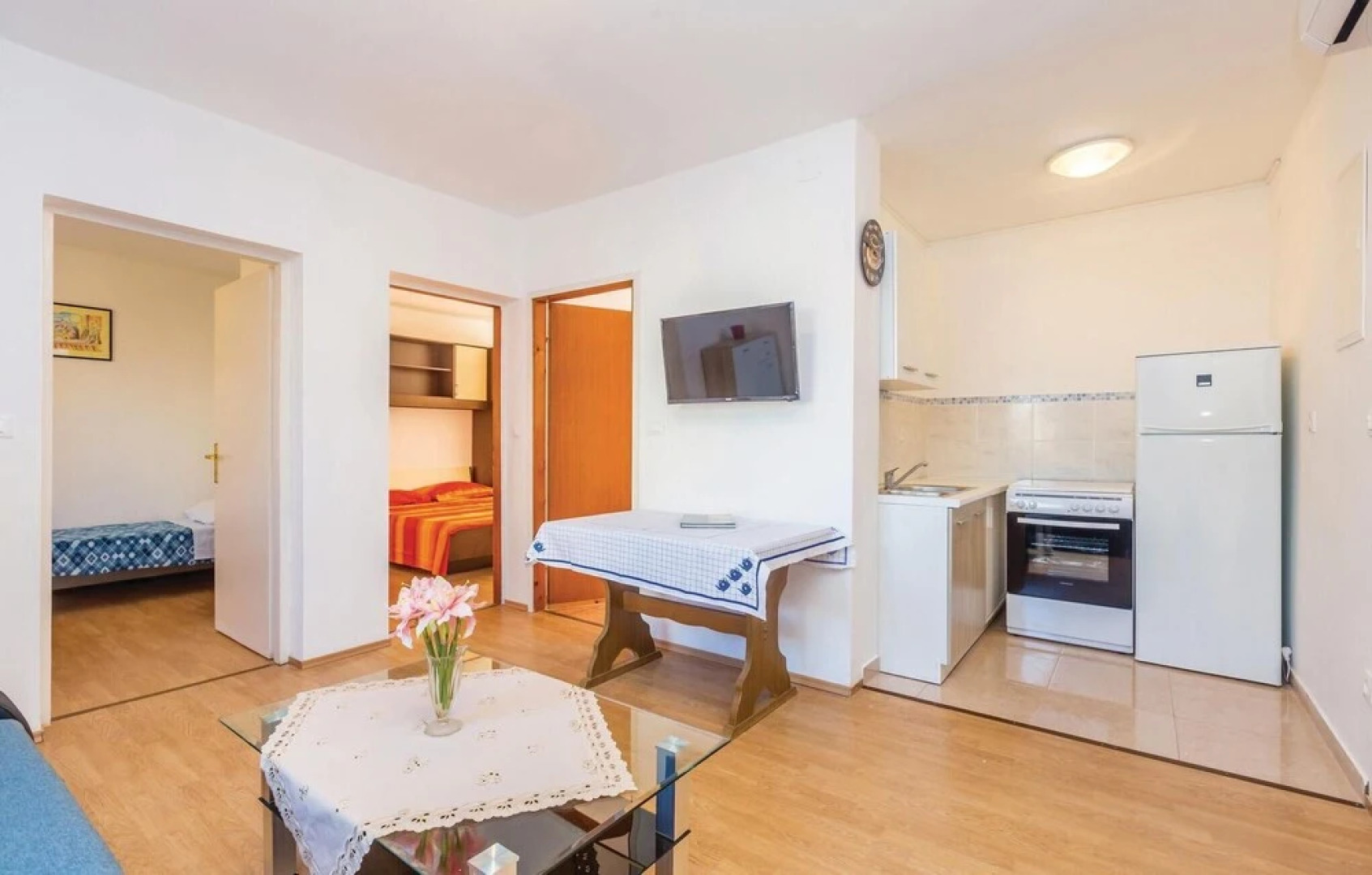 Awesome Home in Pinezici With Wifi and 2 Bedrooms