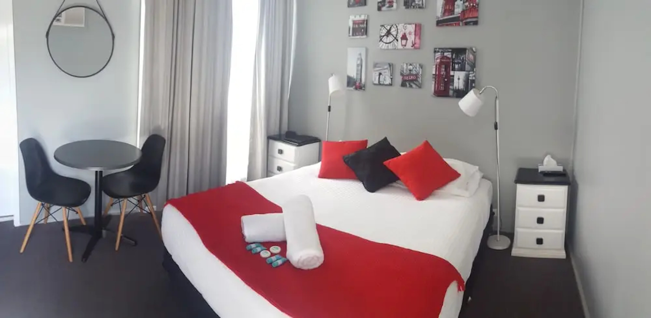 Town House Motor Inn