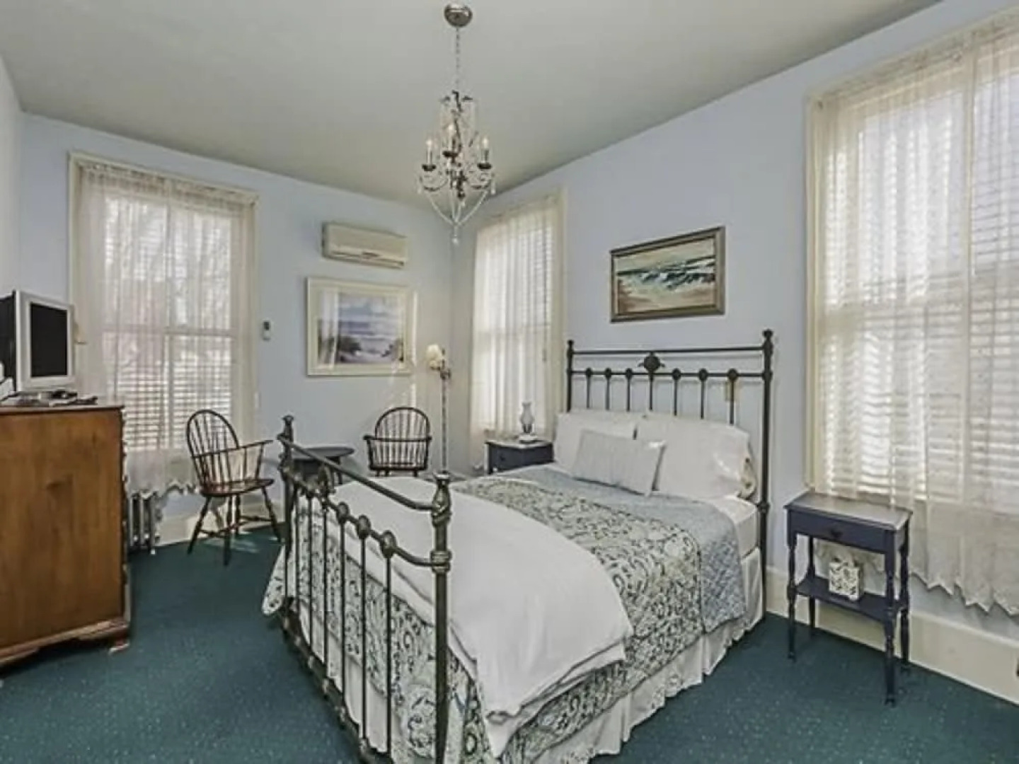 Captain Stannard House Bed and Breakfast Country Inn