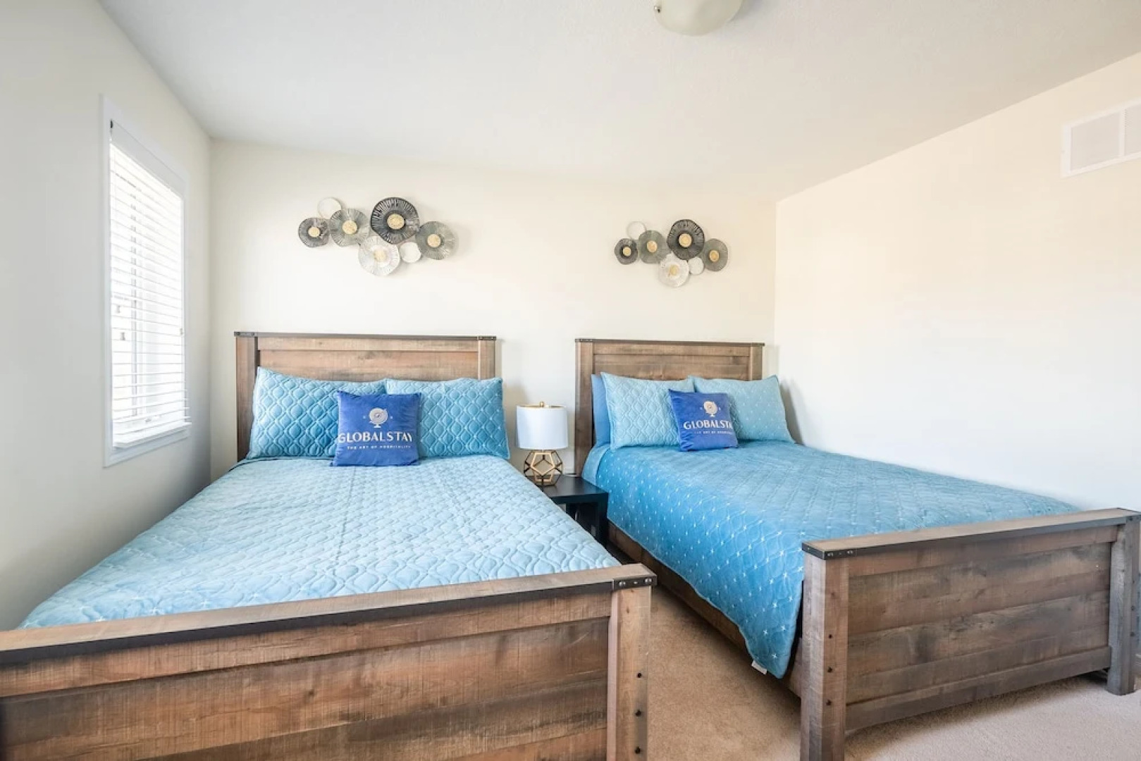 New 3BR Townhouse, Minutes to Niagara Falls and Brock University by GLOBALSTAY